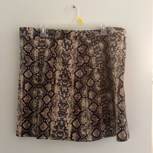 snakeskin printed skirt